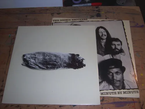 Vista 3 de Doobie Brothers, The - Minute By Minute - Warner Bros. Records - WB 56 486, Warner Bros. Records - BSK 3193