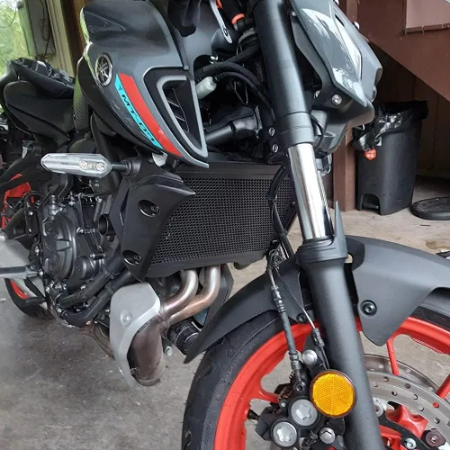 Vista 7 de Cubierta protectora de rejilla de radiador compatible con FZ-07 MT-07 2021-2023