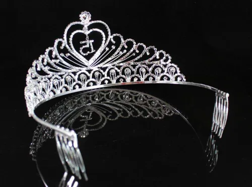 Vista 7 de Quinceañera Sweet 15 Quinceañera Fiesta de 15 Cumpleaños coronas de quinceañeras Corona de tiara de diamantes de imitación austríacos blanco claro