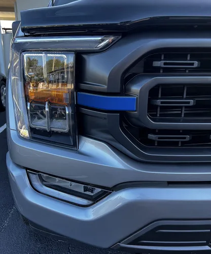 Vista 30 de Rejilla Accent Trim - Compatible con F-150 2021-2023