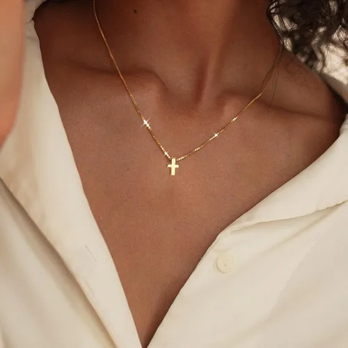 Vista 2 de Cross Necklace for Womens, 14K Gold Plated Dainty Gold Necklaces Sterling Silver Small Cross Pendant Faith Necklace Simple Gold Necklace Jewelry