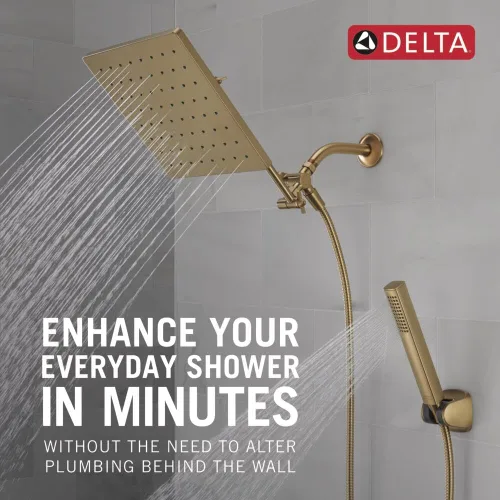Vista 2 de Delta Faucet - Conjunto de regadera tipo lluvia de 10 pulgadas y ducha de mano, regadera cuadrada dorada, de efecto lluvia, ducha de mano, de alta