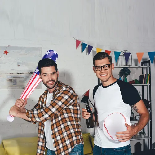 Vista 7 de EVERMARKET 2 unidades de bate inflable de béisbol y béisbol con bandera estadounidense, pelota de playa, regalos de fiesta temática deportiva