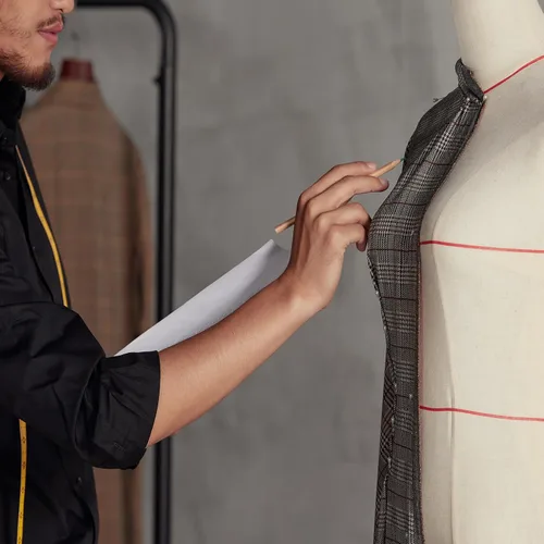 Vista 4 de Torso de maniquí femenino, 51 a 75 pulgadas de altura ajustable, maniquíes con ruedas, cuerpo de maniquí de vestido para exhibición de ropa, joyería