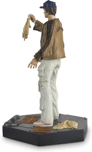 Vista 4 de Entretenimiento Tierra Alien y Depredador Brett de Alien Figure & Magazine #24