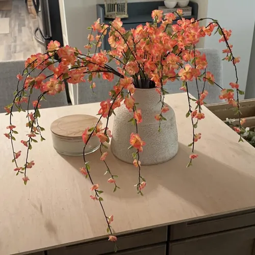 Vista 2 de [Usado] Ammyoo 4 piezas de flores artificiales de cerezo para decoración de primavera en interiores, ramas de melocotón de tallo largo sintético