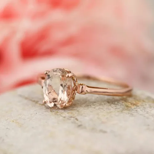 Vista 2 de anillo oval de morganita de 1ct y oro rosado de 14K