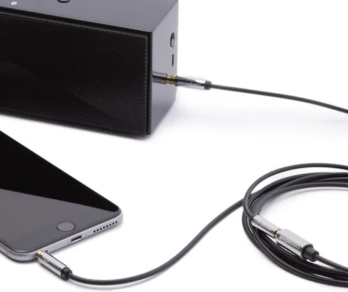 Vista 7 de Amazon Basics paquete de 10 cables de extensión de audio con conector auxiliar de 3.5mm, macho a hembra, adaptador para auriculares o smartphone, 6