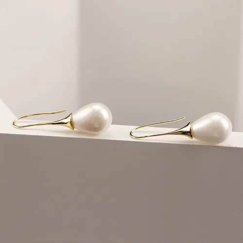 Vista 7 de Aretes colgantes de plata de ley 925 con perlas de lágrima blanca grande para mujer, ligeros, simples y dorados, delicados colgantes de perlas