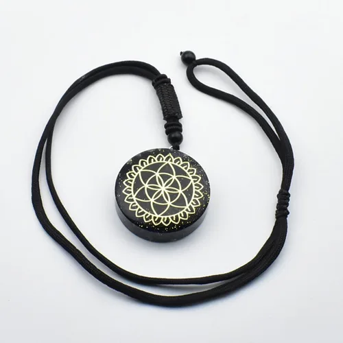 Vista 4 de Colgante de chakra de orgón con cordón ajustable, collar de piedras hechas a mano, material natural de obsidiana orgonita