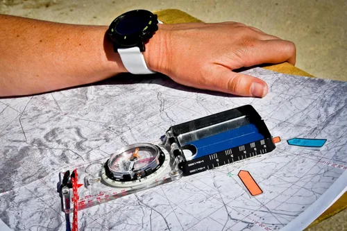Vista 26 de SUUNTO Brújula MC-2: Brújula de primera línea para profesionales y excursionistas serios