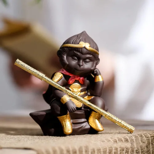 Vista 6 de Estatua del rey mono, linda figura de monje zen de Sun Wukong Buda, escultura china de viaje al monje del oeste con abrazo dorado, mascota de té