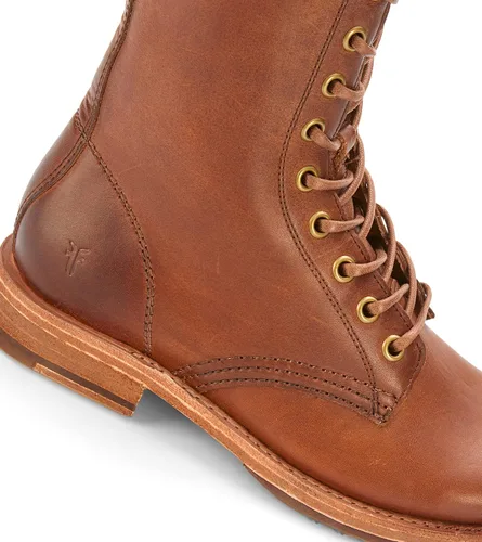 Vista 8 de Frye Veronica Botas de combate altas de 15 pulgadas para mujer hechas de cuero de grano completo con construcción Goodyear Welt, cordones de tela