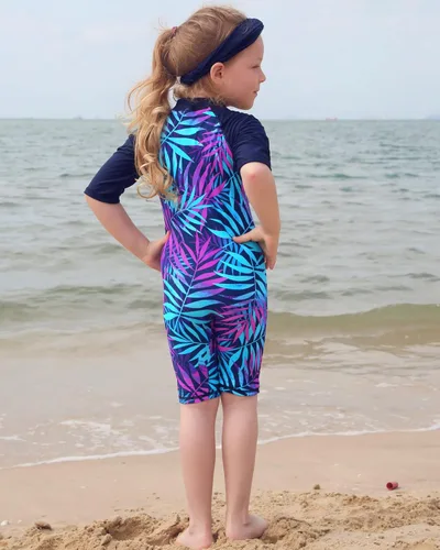 Vista 2 de BAOHULU Traje de baño de manga corta con cierre de cremallera para niñas con banda para el pelo a juego UPF 50+ UV, traje de baño de playa 4-13 años