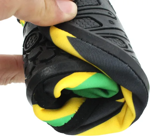Vista 5 de Zapatos de agua para mujer, secado rápido, zapatos de playa, calzado para deportes, viajes, baile, surf, yoga, ejercicio, bandera de Jamaica