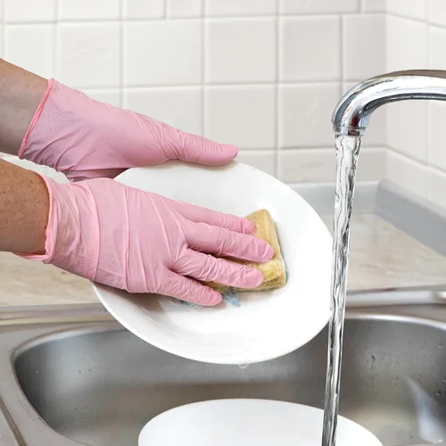 Vista 5 de GUSTO Disposable Pink Nitrile Gloves Latex-Free & Rubber-Free, Powder-Free, Tear & Puncture Resistant, Flexible Fit, Food Handling, Cleaning &