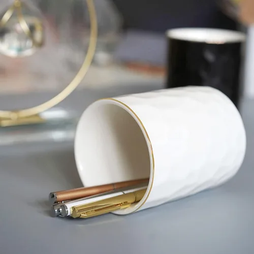 Vista 2 de HANKOR - Soporte para bolígrafos de cerámica, taza para lápices para escritorio, organizador para brochas de maquillaje para oficina y hogar, blanco