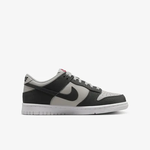 Vista 541 de Nike Kid's Dunk Low Sneaker
