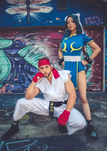 Vista 4 de Leg Avenue Disfraz de ChunLi de Street Fighter para mujer Azul Patchwork