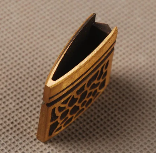 Vista 5 de Collar de espada de latón Habaki para espadas samuráis japonesas reemplazo patrón de leopardo