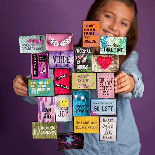 Vista 5 de Craft-tastic – Kit de póster inspirador – Diseña un póster único de forma libre – A partir de 8 años