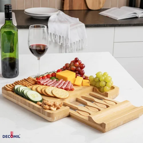 Vista 5 de DECOMIL - Juego de tabla de queso y cuchillos de bambú, juego de charcutería, tabla de queso y cubiertos, tabla de cortar queso, % 100% bambú