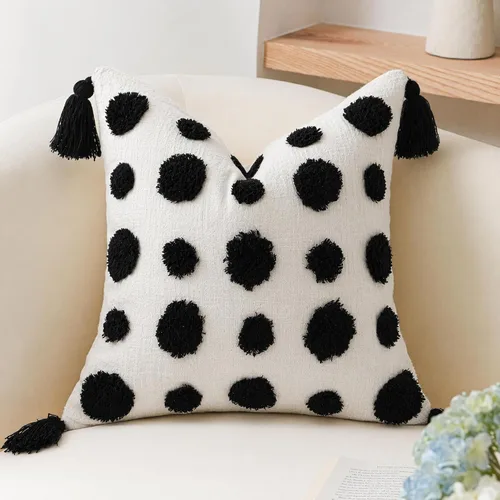 Vista 2 de PANOD Fundas decorativas de cojín de estilo casa de campo súper suaves y mullidas, 16 x 16 pulgadas, color negro, con pompones sólidos, mechones