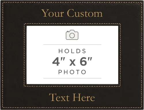 Vista 64 de Marco de fotos de piel sintética de cuero sintético grabado para añadir tu texto personalizado para colgar o en la mesa, marco de fotos familiares