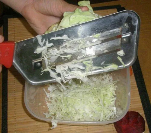 Vista 5 de YukaBa Cuchillo de cocina de repollo Slicer Chopper Shredder Sauerkraut Cutter Coleslaw Rallador (negro)