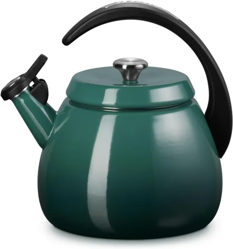 Vista 19 de Le Creuset - Tetera de cloche esmaltada en acero, 2.2 cuartos de galón, Cerise