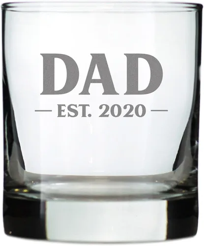 Vista 17 de Dad Est 20XX personalizado – Nuevo padre whisky rocas regalo de cristal para padres primerizos – Gafas personalizadas atrevidas de 10.25 onzas