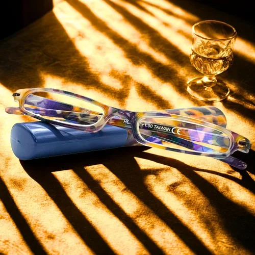 Vista 3 de Lentes de lectura para mujeres y hombres, con bloqueo de luz azul, antifatiga ocular, lentes de tubo delgado para computadora, tamaño pequeño