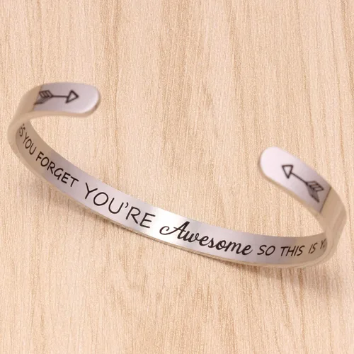 Vista 4 de Btysun Pulseras con frase personalizable, para el Día de la Madre, de su hija, regalos motivacionales para graduación o cumpleaños, para mujeres