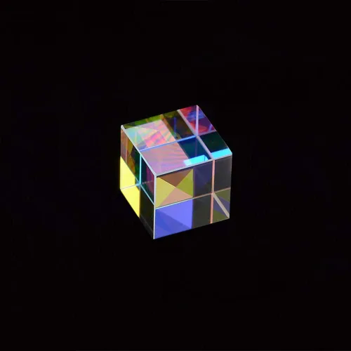 Vista 2 de Prisma X-Cube Dichroico RGB de Dispersión para Física y Decoración con Caja de Almacenamiento