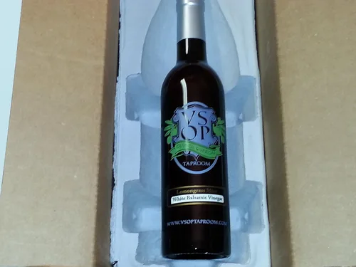 Vista 2 de VSOP Vinagre balsámico blanco envejecido de menta y limoncillo de Módena (12.68 oz)