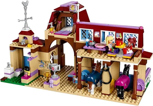 Vista 3 de LEGO Friends Heartlake Club 41126, juguete de equitación