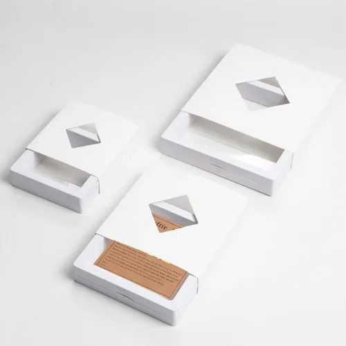 Vista 4 de JIANXIAOGUO Collar Swiftie con caja de regalo, 2 piezas de joyería con caja de regalo, regalos para fanáticos de Swifties, trajes de viaje de Eras