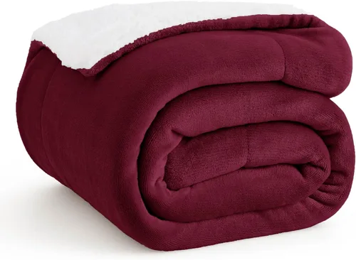 Vista 18 de Bedsure GentleSoft - Manta de forro polar Sherpa para sofá, manta de Navidad gruesa y cálida para invierno, manta de felpa suave y esponjosa como