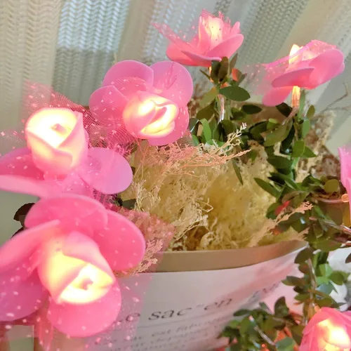 Vista 7 de Guirnalda de luces de encaje de rosas y vides, guirnalda de flores de espuma artificial, luz blanca cálida, funciona con pilas, para el día de San
