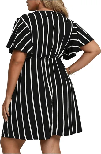Vista 2 de Floerns - Vestido cruzado para mujer de manga corta con cuello en V, acampanado y estampado de rayas, de talla extragrande
