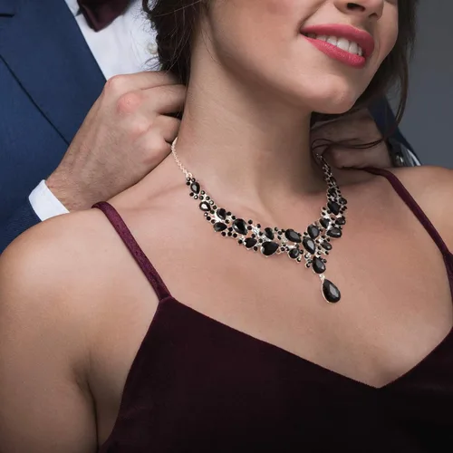 Vista 4 de Hicarer Conjunto de joyas de cristal en forma de lágrima nupcial para mujer, collar, aretes, boda Negro