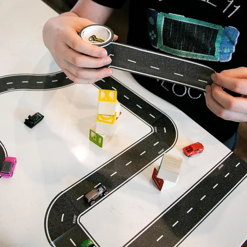 Vista 7 de Paytape 60 pies x 2 pulgadas, rollo de cinta de pista de juguete para niños, paquete de carretera negra para principiantes, incluye 2 pulgadas