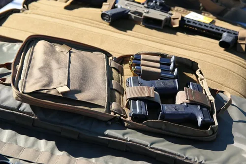 Vista 4 de Helikon-Tex Range Line, cartera de pistola doble