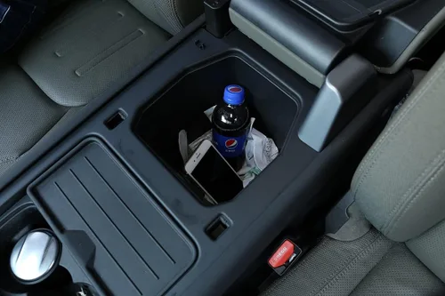 Vista 6 de Caja de almacenamiento de plástico ABS para consola central de automóvil para Land Rover Defender 110 2020 2021 (estilo C)