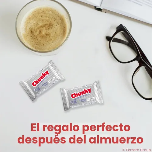 Vista 5 de Chunky, Chocolate con leche con cacahuetes y pasas, barra de caramelo envuelta individualmente, paquete compartido de 2.5 onzas cada uno, paquete