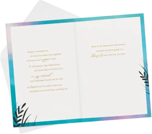 Vista 2 de Tarjeta de aniversario de Hallmark para pareja (Momentos perfectos)