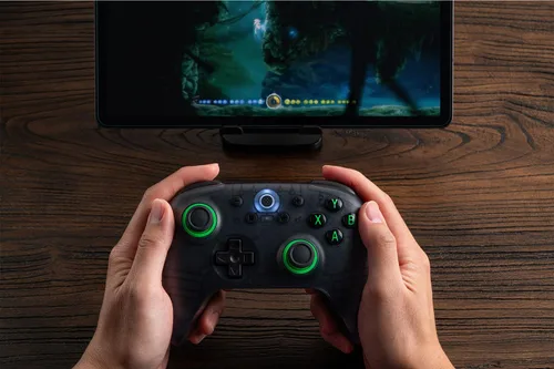 Vista 9 de 8BitDo Ultimate 2C Wireless Controller for Windows PC and Android, with 1000 Hz Polling Rate, Hall Effect Joysticks and Triggers, and Remappable
