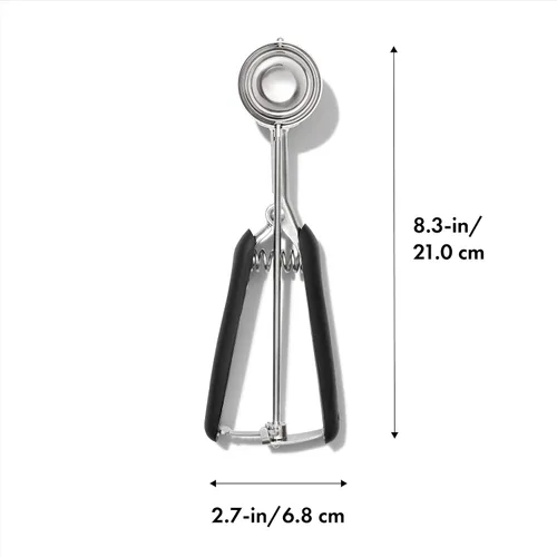 Vista 3 de OXO Good Grips - Cuchara mediana para galletas, color negro/plateado y OXO Good Grips de acero inoxidable, color plateado y negro