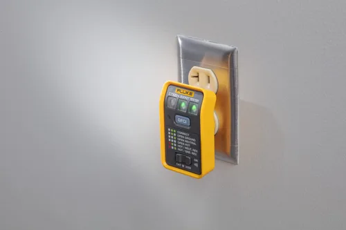 Vista 3 de Fluke ST120+ Probador de Enchufe GFCI con Señal Audible