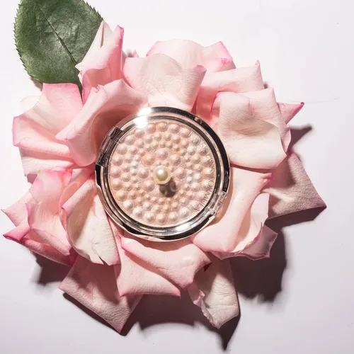 Vista 5 de Polvo Physicians Formula Mineral Glow Pearls Powder Palette, 28 oz. Perla translúcida